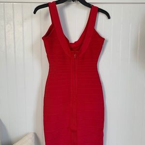 Red Herve Ledger Bandage